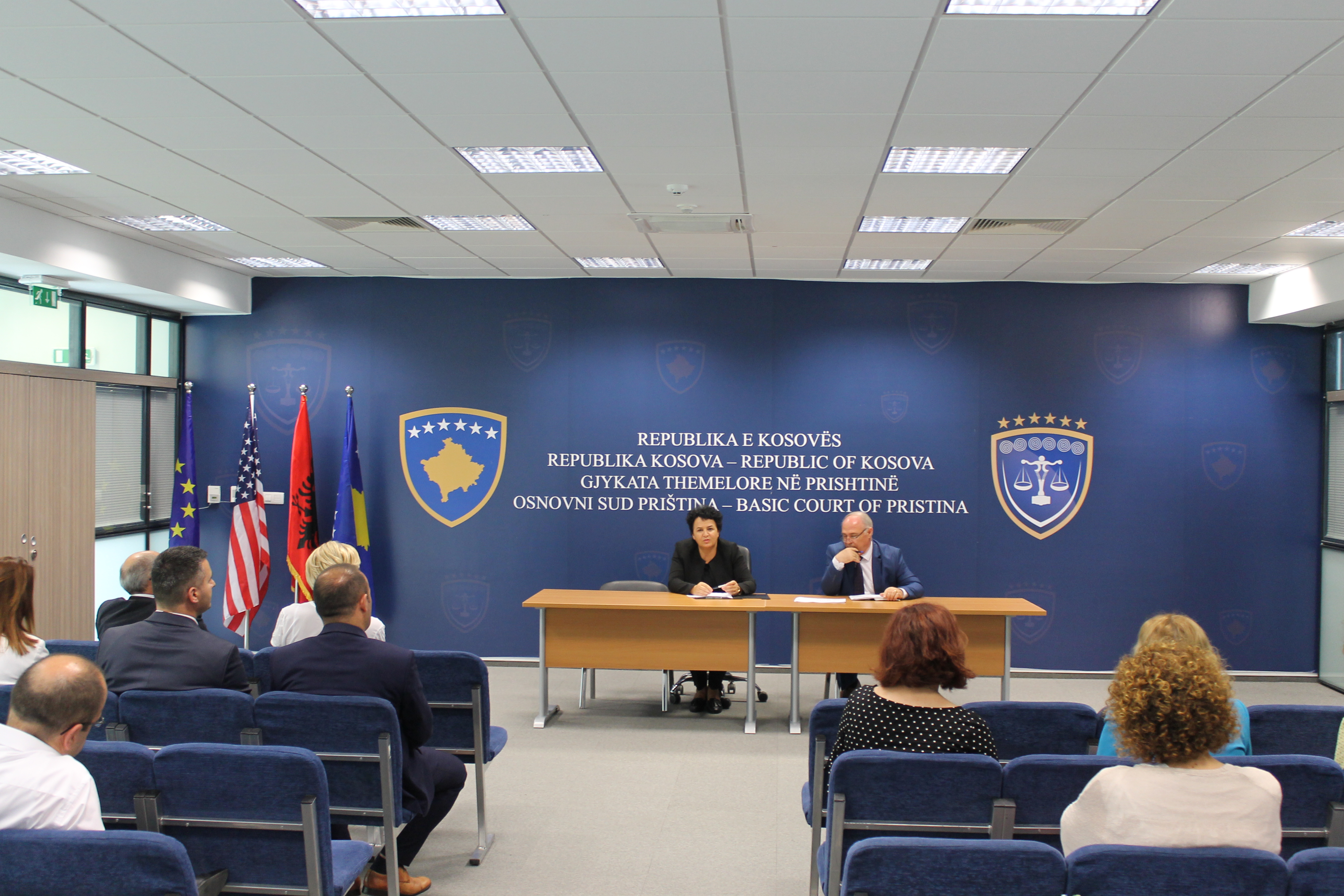Kryetarja Bytyçi mban mbledhje të rregullt me Divizionin Civil