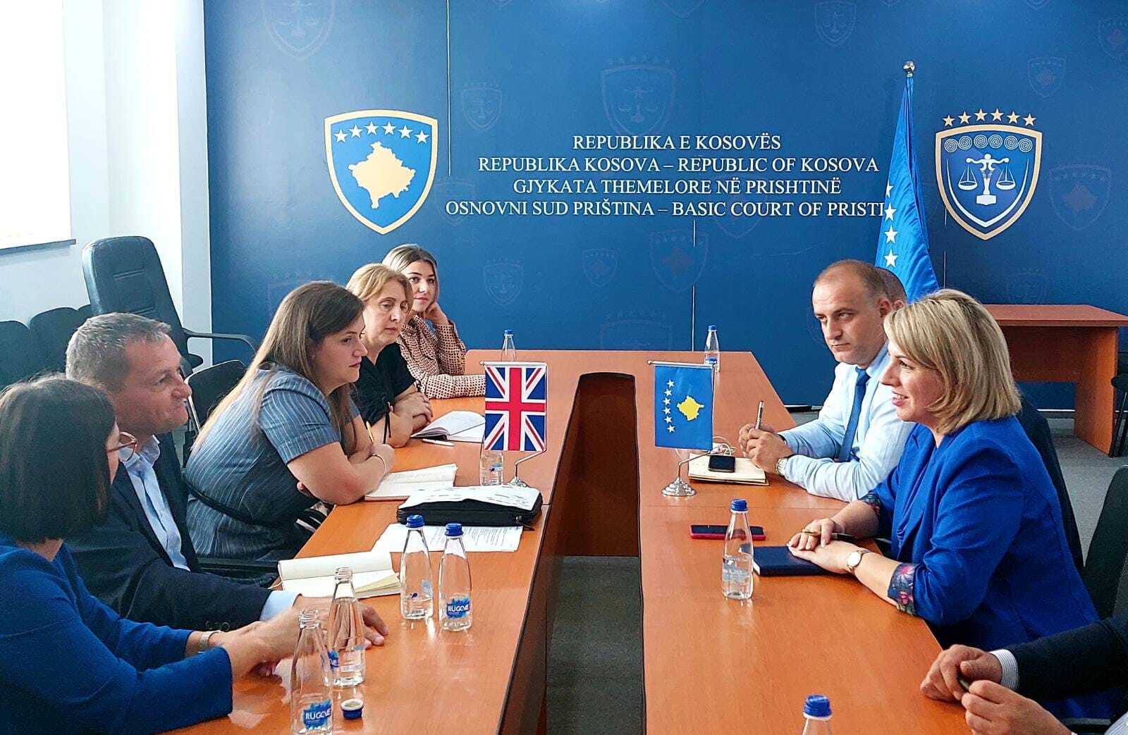Iniciativa për Sundimin e Ligjit në ballkanin Perëndimor ofron përkrahje për gjyqtarët e Gjykatës Themelore në Prishtinë – Departamentin Special