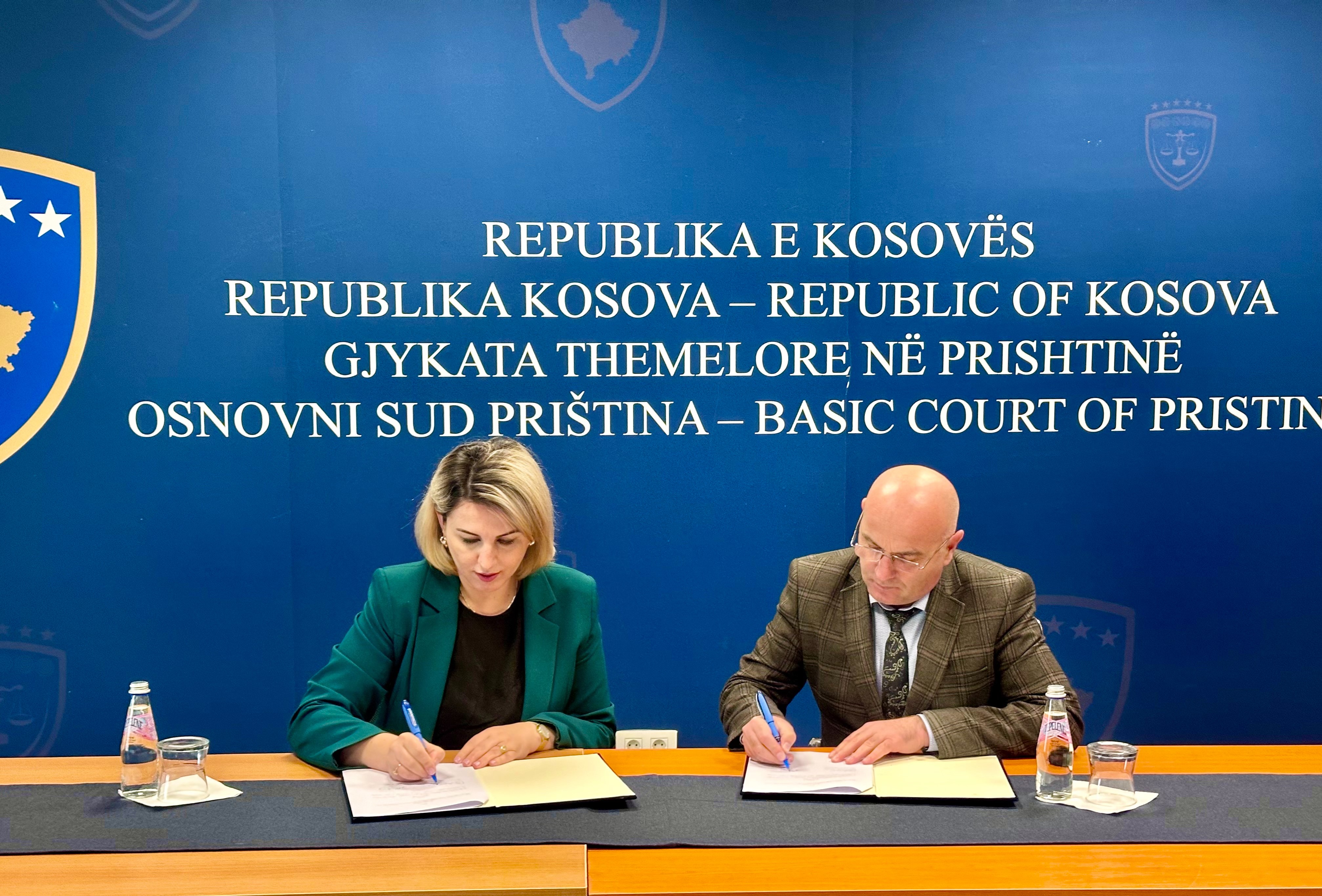 Nënshkruhet Marrëveshje Bashkëpunimi në mes Gjykatës Themelore në Prishtinë dhe Kolegjit AAB